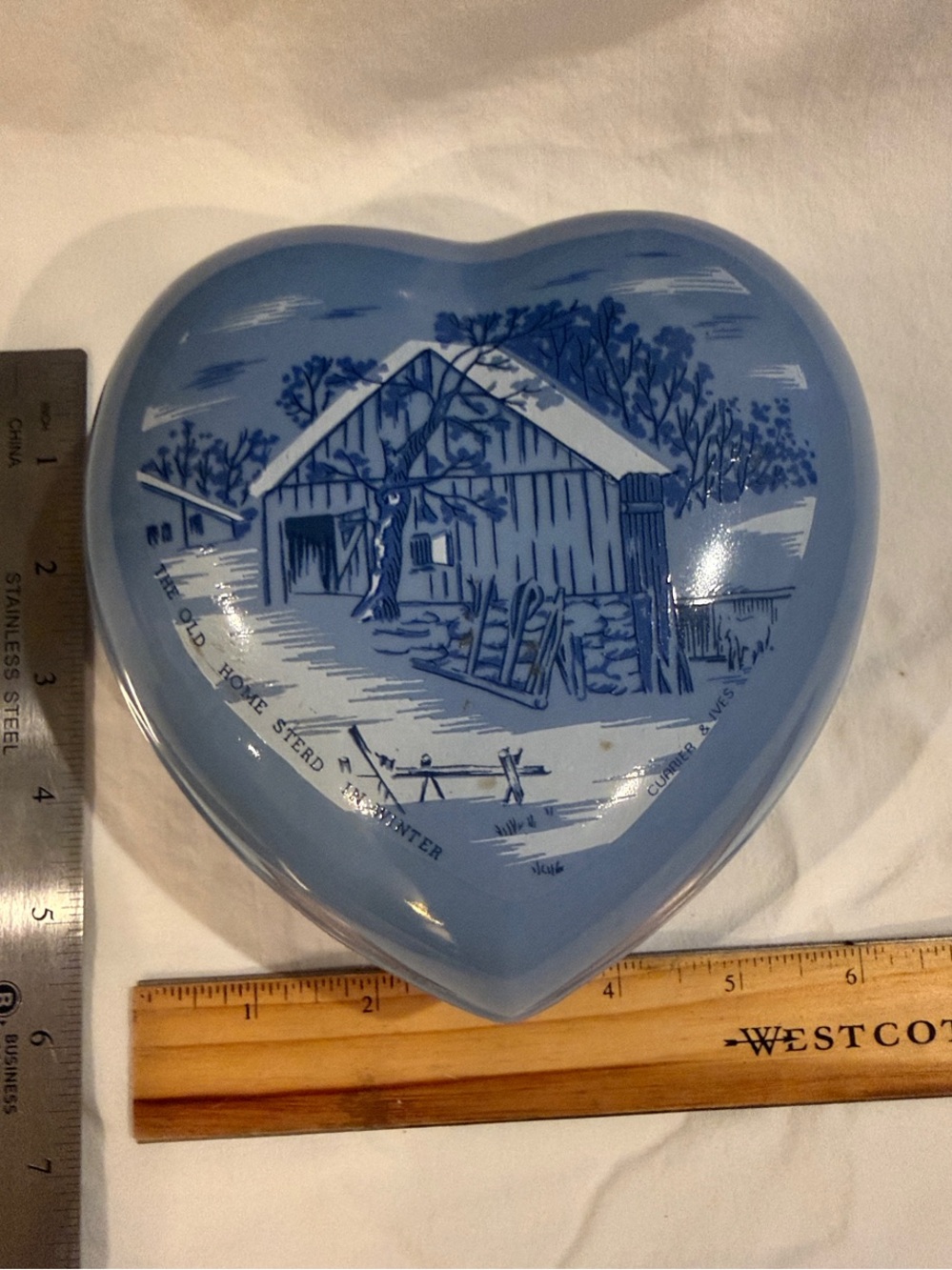 Blue Heart-Shaped Decorative Ceramic Box - Home Art